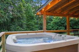 13min Summersville Lake | HotTub | FirePit | Quiet - Holiday Home
