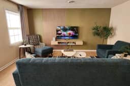Convenient 2BR | Fast Wi-Fi + Full Kitchen