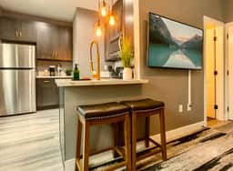 Stylish Urban Retreat – University Heights