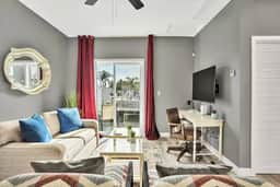 Stylish 2-Bedroom w/2 Balconies in Walkable Area