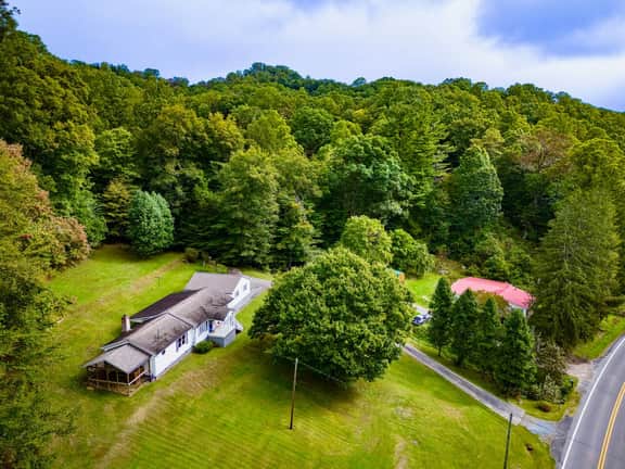 17 Min to NRG | Grill | Huge Yard | Private | Cozy - Holiday Home