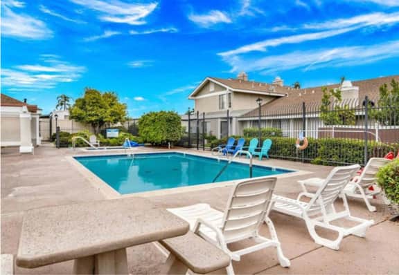 Lux Modern Pet Friendly | Pool | Hot Tub | Tennis - Holiday Home