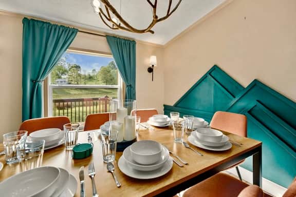 5 min. NRG | 3 min. Endless Wall Trail | Hot Tub - Holiday Home