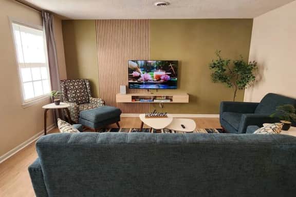 Convenient 2BR | Fast Wi-Fi + Full Kitchen