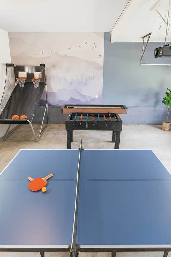 New River Gorge Retreat: Hot Tub, Games, Firepit