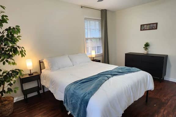 Near Sherman College | 2BR w/ Wi-Fi + Washer/Dryer