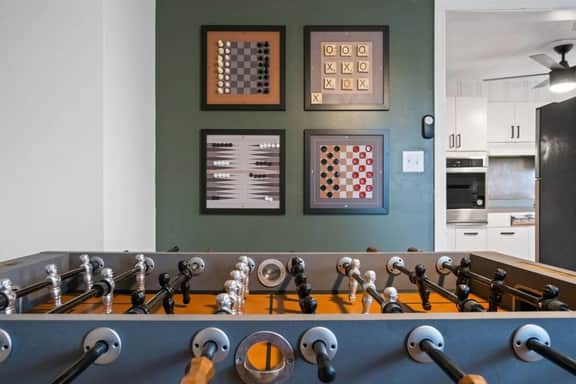 9mi To NRG | Game Room | Hot Tub | Firepit | Grill - Holiday Home