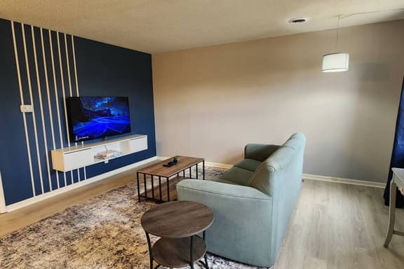 2BR Near Sherman College | Wi-Fi + Washer/Dryer